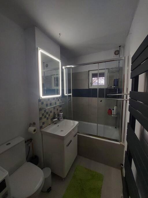Apartment Spatios In *