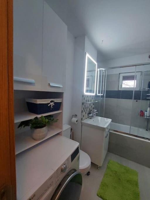 Spatios In Apartment Brașov